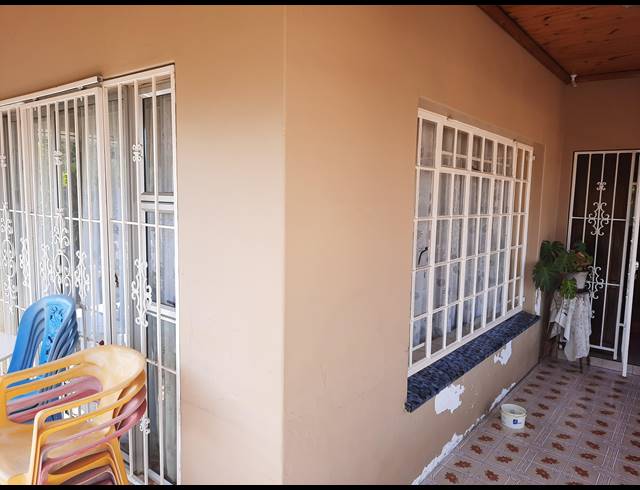 3 BEDROOM HOUSE FOR SALE IN RAISETHORPE